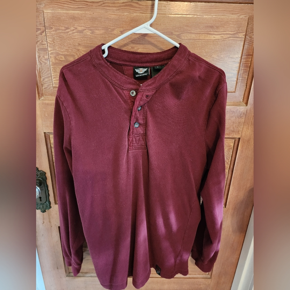 Harley Davidson large long sleeve shirt